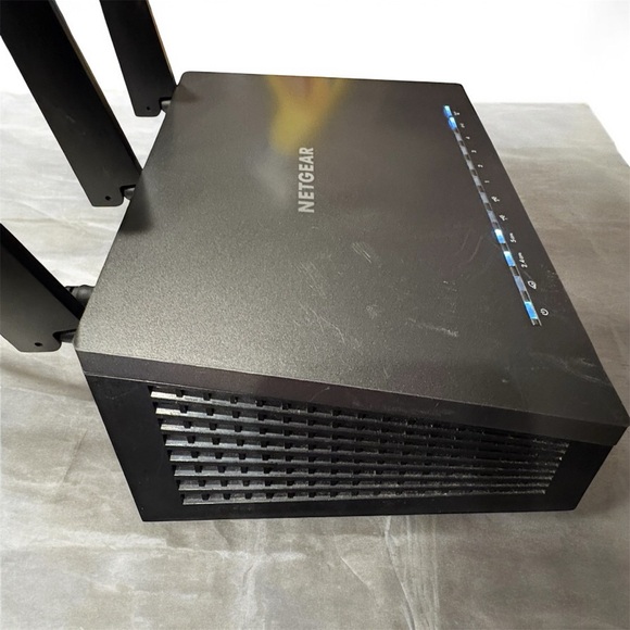 Netgear High Performance Gaming And Streaming Router - Picture 3 of 13
